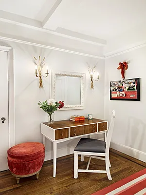 Sold by Sotheby's International Realty | media 6