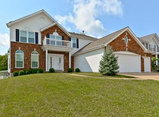 2308 Dartmouth Bend Dr, Ballwin, MO 63011