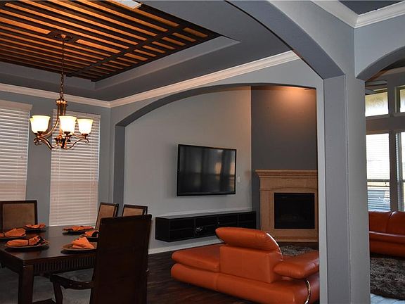 3rd image of 9763 Robinwoods Dr