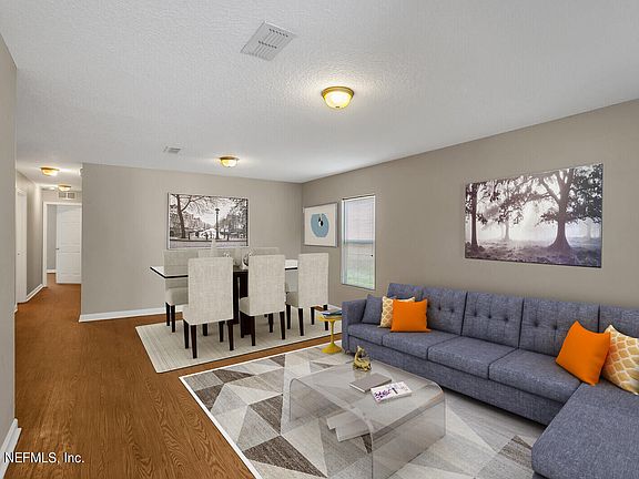 5th image of 8448 India Ave