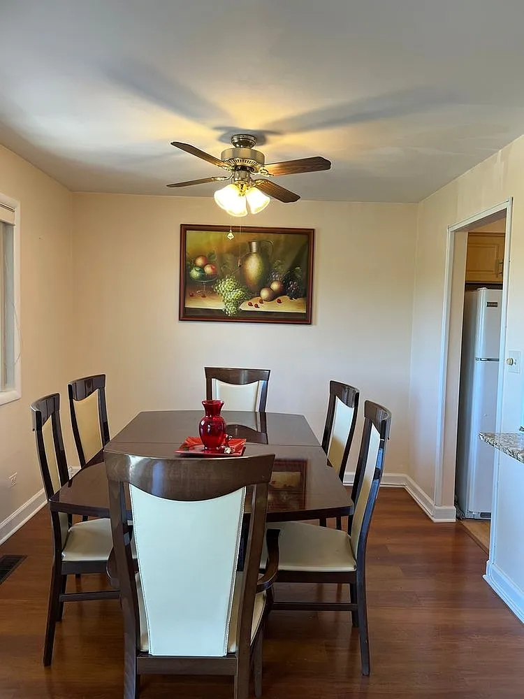 1 bed, 906 sqft, $1,750 — Photo 3