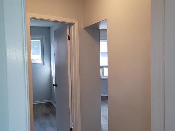 4th image of 1411 Bruce Ave #521