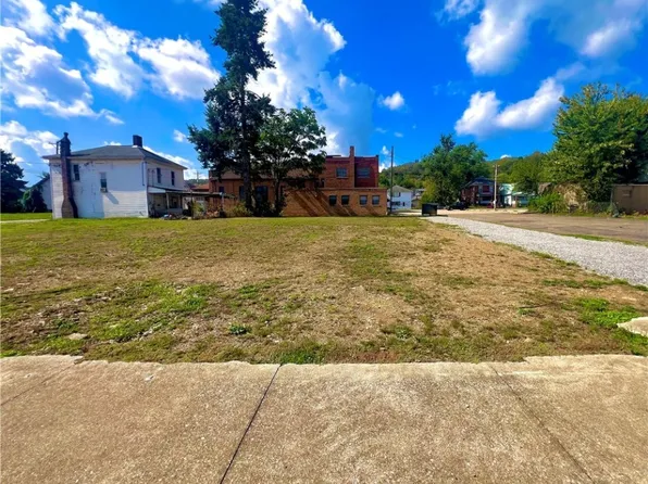 107 N 5th St, Toronto, OH 43964