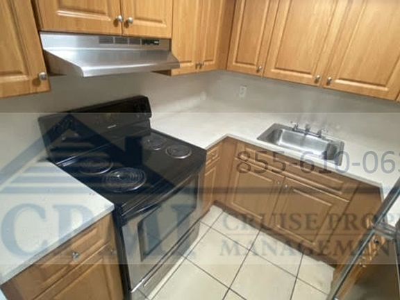 3rd image of 401 NW 43rd St #5