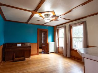 97 Oak St, Northampton, MA 01062