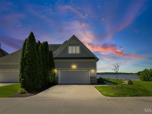 709 Wind Rivers Dr #B, Grafton, IL 62037