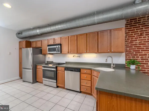 3233 Foster Ave, Baltimore, MD 21224