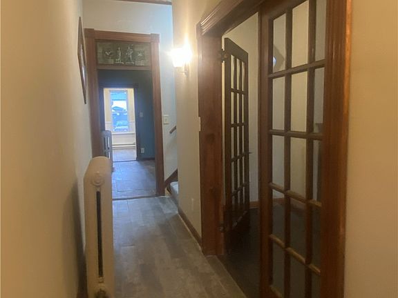 5th image of 270 Morewood Ave