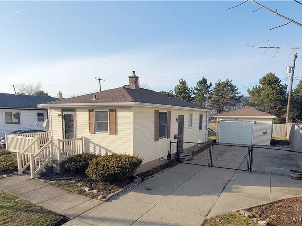 151 Harris Ct, Cheektowaga, NY 14225