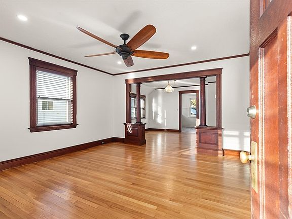 3rd image of 24 Bates Rd