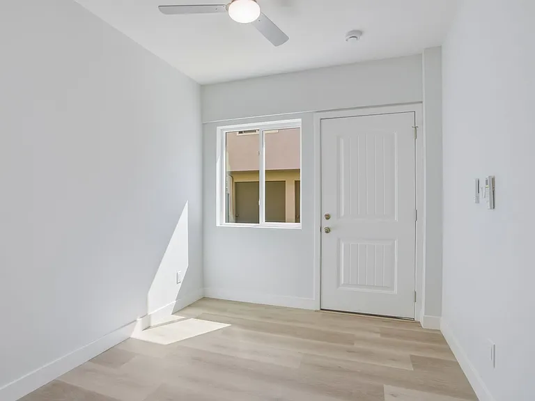 501 N. Ditmar — Photo 26