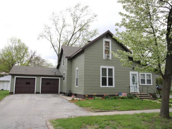 533 N Market St, Winamac, IN 46996