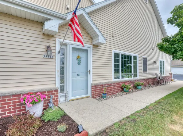 1114 Quinlan DRIVE #A, Pewaukee, WI 53072