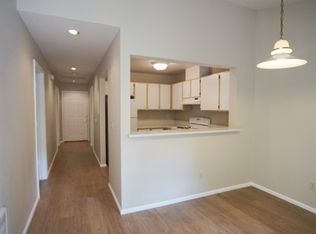 245 SW Hooker St APT 6, Portland, OR 97201