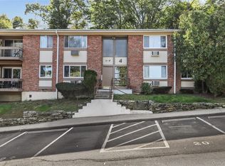 4 Rolling Way UNIT M, Peekskill, NY 10566