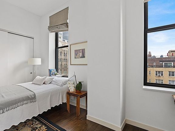 5th image of 11 E 36th St Room 1105