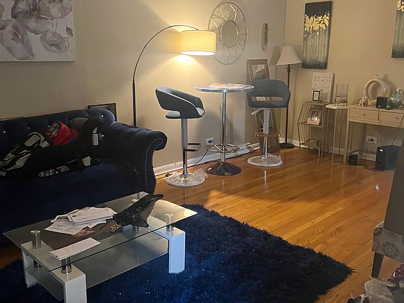 Living room has been updated with new paint