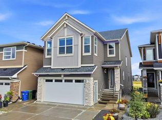 288 W Corner Meadows Mnr NE, Calgary, AB T3N1J7