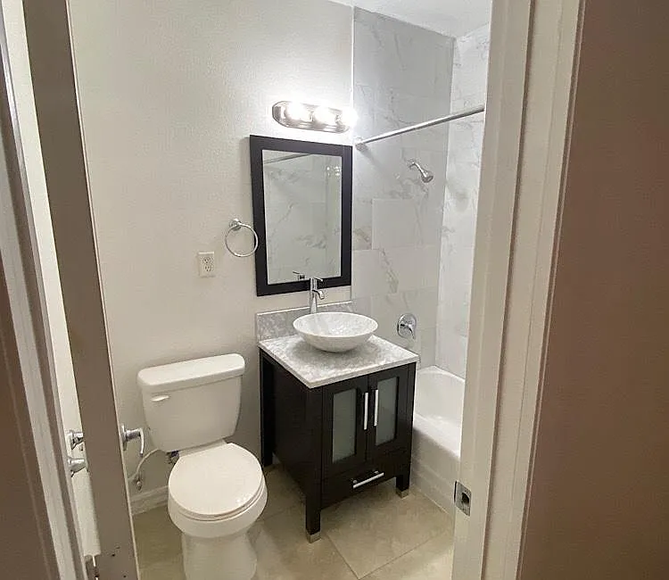 1520 S Casino Center Blvd — Photo 4