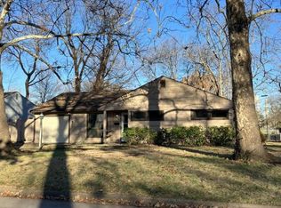 2520 SW Mission Ave, Topeka, KS 66614