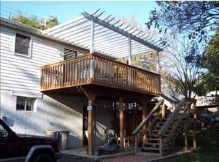 208 Pine Dr, New Stanton, PA 15672