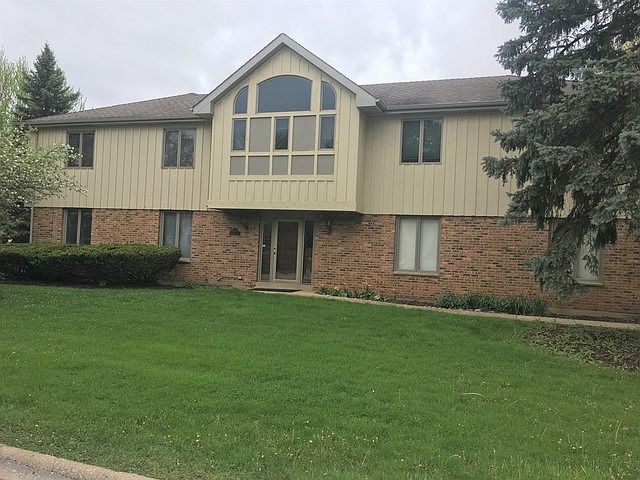 1st image of 5500 Woodland Dr