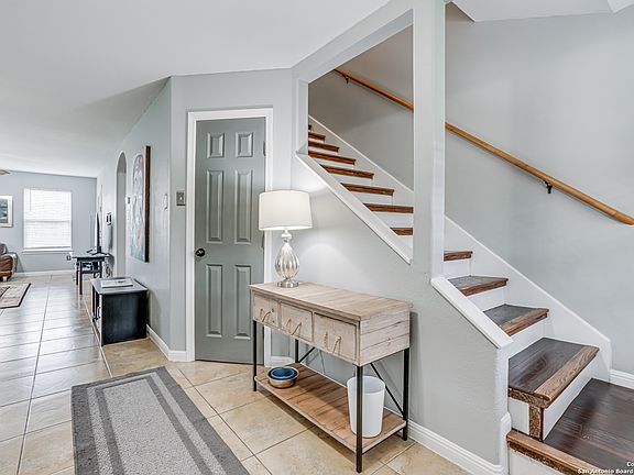 3rd image of 307 CLAREMONT AVE