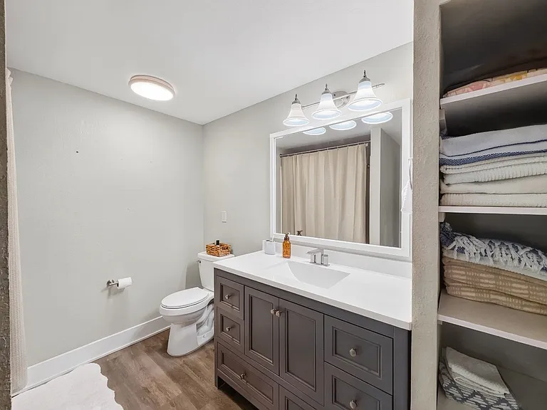 23640 Walden Center Dr #206 — Photo 6