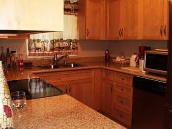 5th image of 308 Plum St