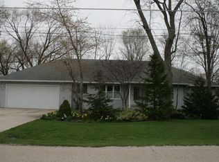 131 Garnett Ave, Winthrop Harbor, IL