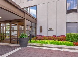 1001 W Jefferson Ave #15B, Detroit, MI 48226
