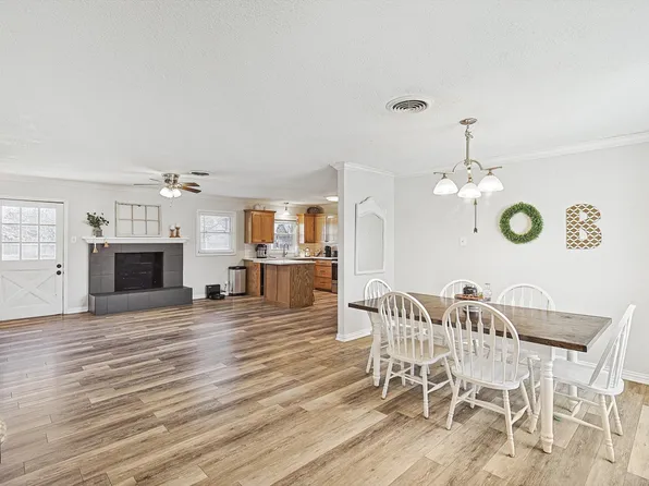 421 1st, Krum, TX 76249