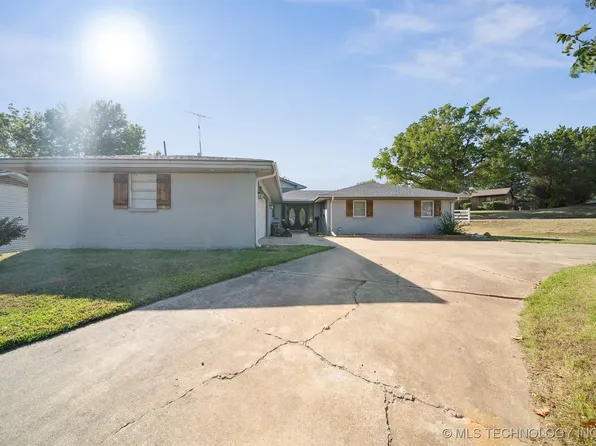 409 N Bristow Ave, Drumright, OK 74030