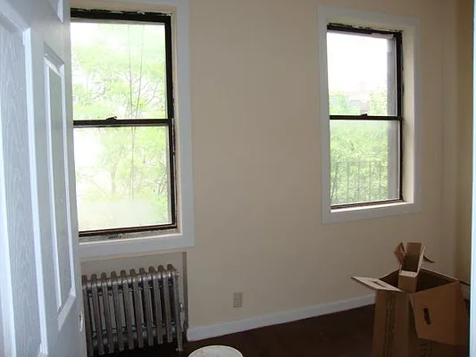 Rented by Camhi NYC Realty Inc | media 42