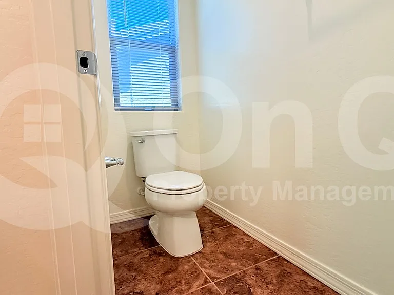 3706 S 57th Ln — Photo 16