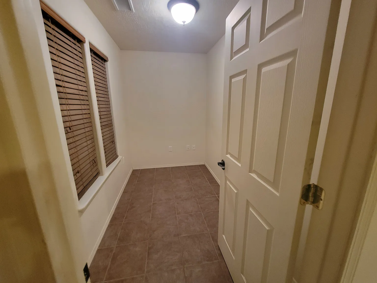 3 bed, 1650 sqft, $1,600 — Photo 4