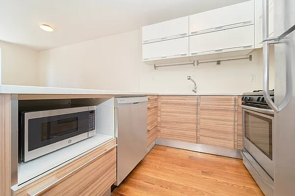 Rented by Living New York | media 16