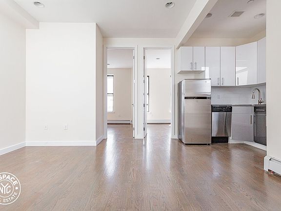 3rd image of 400 Stanhope St #6