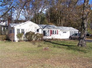 3 Virginia Ln, Rochester, NY 14624