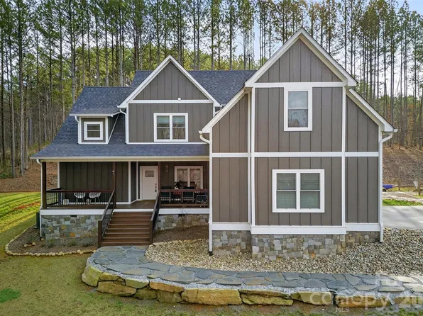 201 Wright Rd, Marion, NC 28752