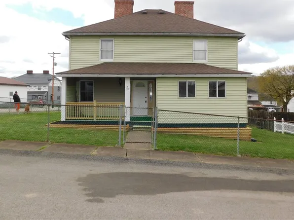 3330 3rd St, Grindstone, PA 15442