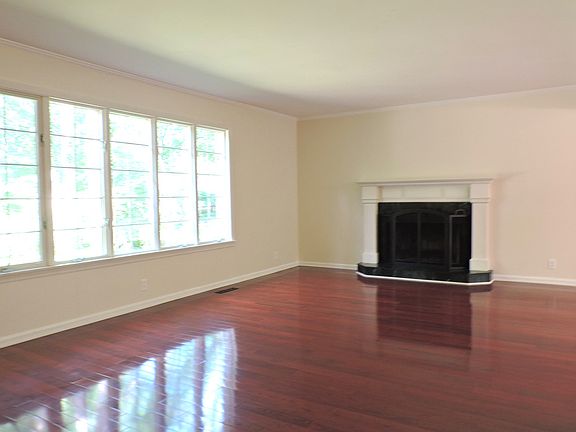 2nd image of 5700 Woodbridge Ln