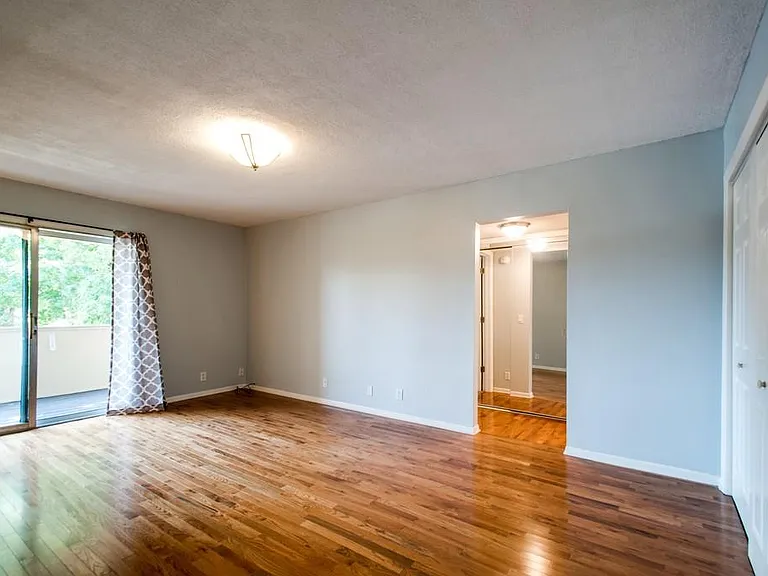 515 Basswood Ave #K104 — Photo 15