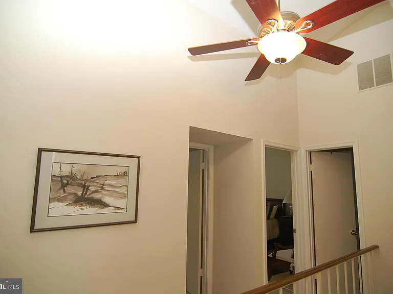 123 Lazy Hollow Dr — Photo 14
