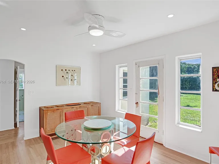 2214 Segovia Cir — Photo 23
