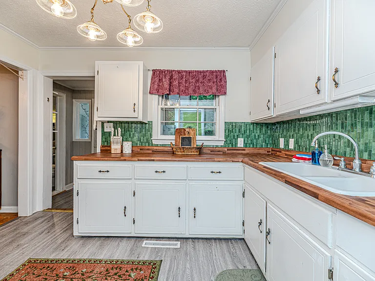 1107 Mohawk Ave — Photo 13