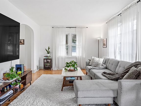 5th image of 58 Hill Ave