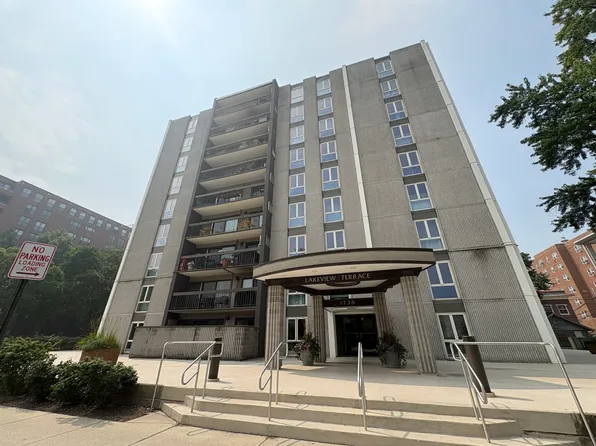1738 Chicago Ave APT 302, Evanston, IL 60201