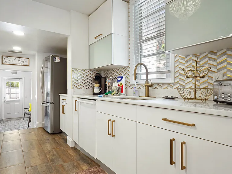 1804 Pass A Grille Way — Photo 17