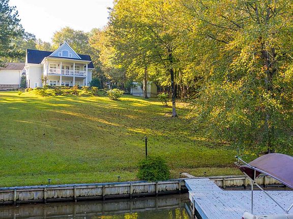 5th image of 1091 Meadow Dr #2